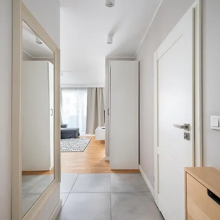 Wola Jana Kazimierza Apartment *