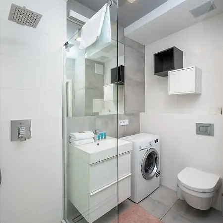 Apartment Wola Jana Kazimierza